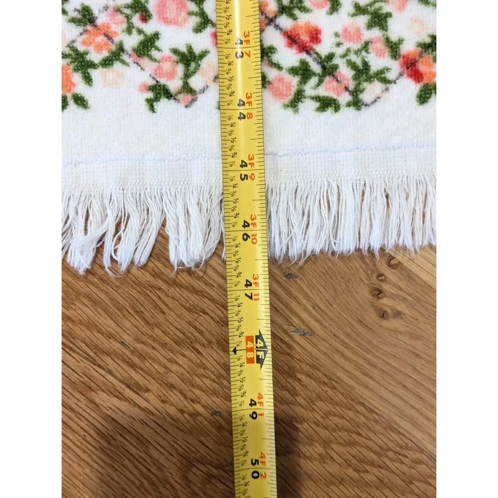 Vintage 80s Wamsutta Heritage Cotton Bath Towel w/Basket Quilt Floral Fringe